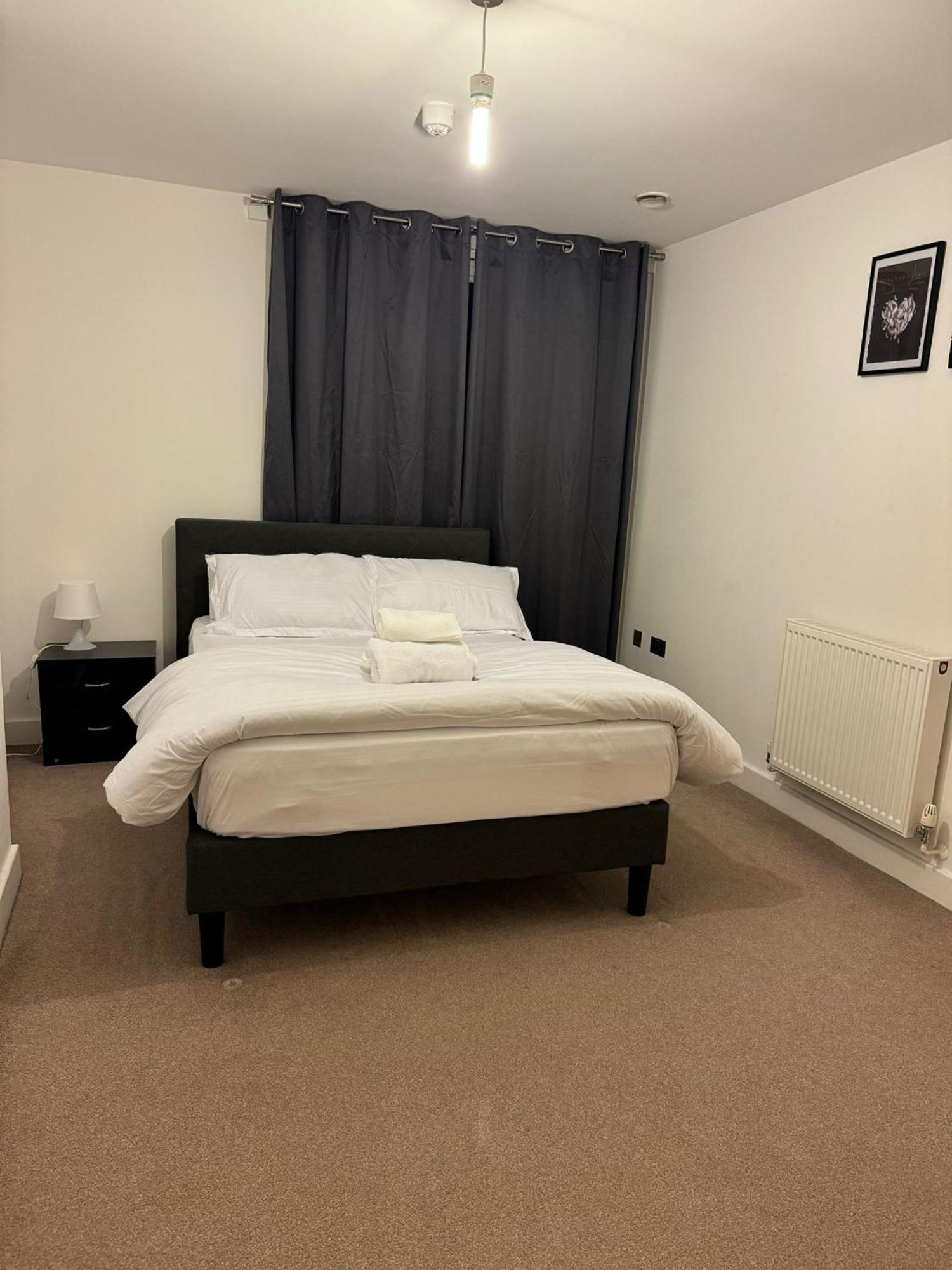 Spacious 2 Bedrooms Apartment In Stratford London Bagian luar foto